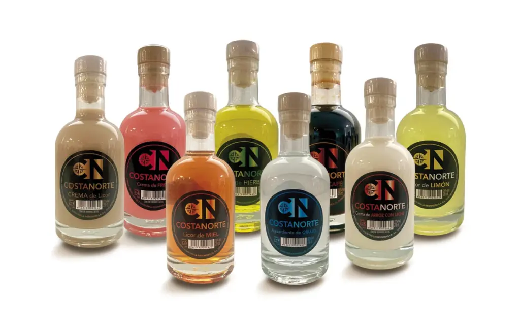 Botellas de Licores Mini Costa Norte de Picos Distribución